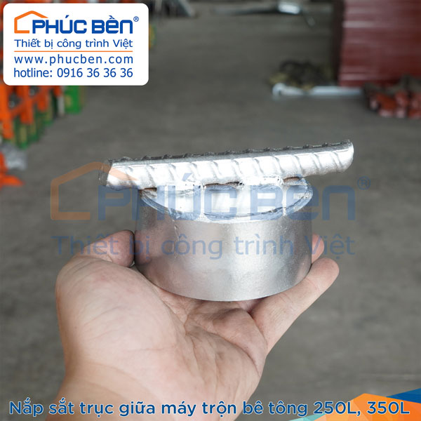 nap-sat-truc-giua-(4) Nắp sắt trục giữa dùng cho máy trộn bê tông 250L và 350L