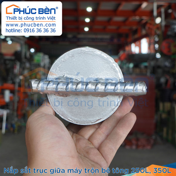 nap-sat-truc-giua-(5) Nắp sắt trục giữa dùng cho máy trộn bê tông 250L và 350L